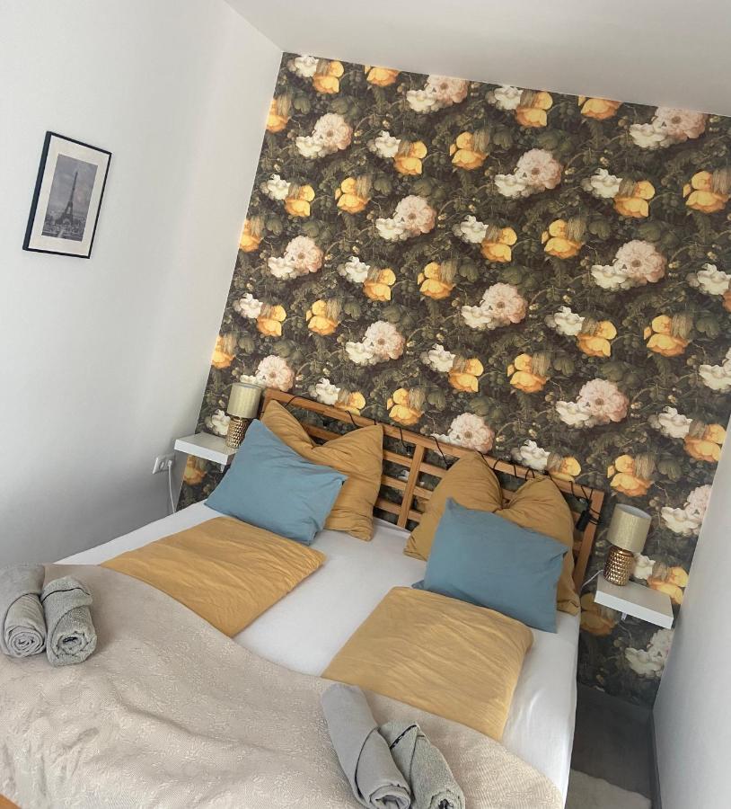 Gyoengy Apartman Ödenburg Exterior foto